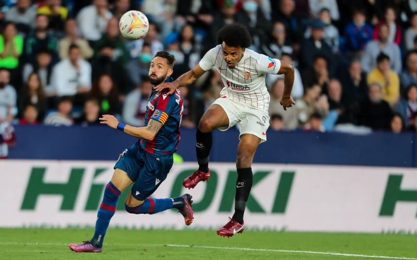  阿森纳压哨签约巴西新星  