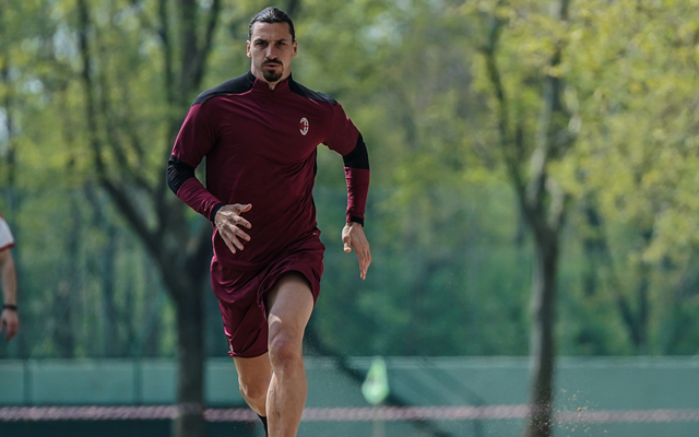  国际米兰逆转取胜，意甲争冠悬念持续升温  